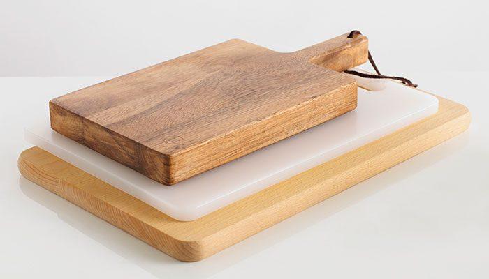 Wood vs. Plastic Vs. Bamboo Cutting Board